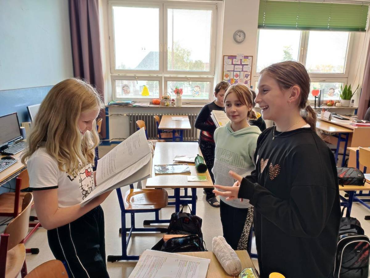 Nahlédněte s námi do hodiny 3., 4, a 5. Tridy