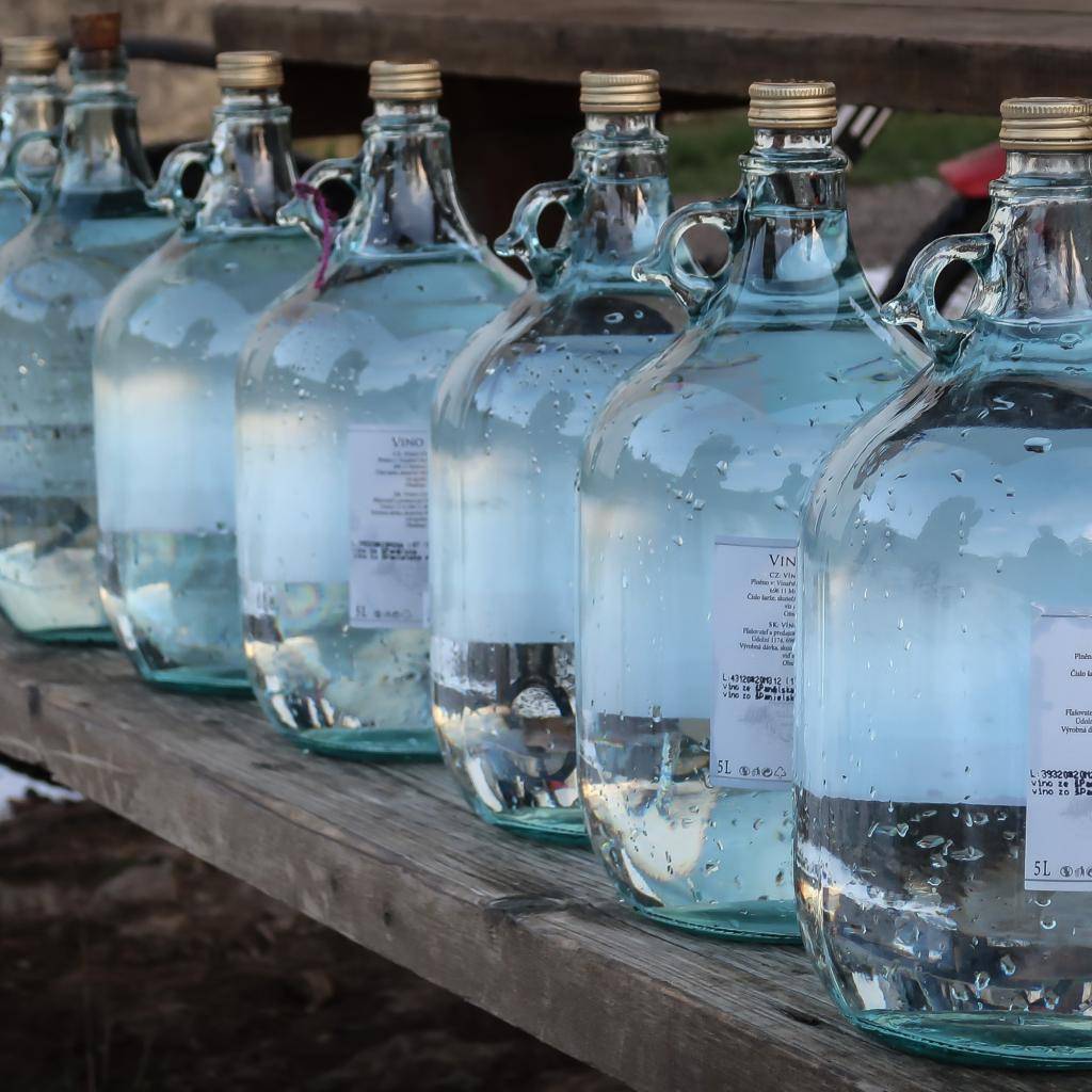 Využijte výhodnou nabídku na provedení kráceného (ale pro běžné účely zcela dostatečného) rozboru vody z vaší studny.  Obecní úřad zprostředkuje předání nádobek zájemcům a poté jejich odevzdání do laboratoře.