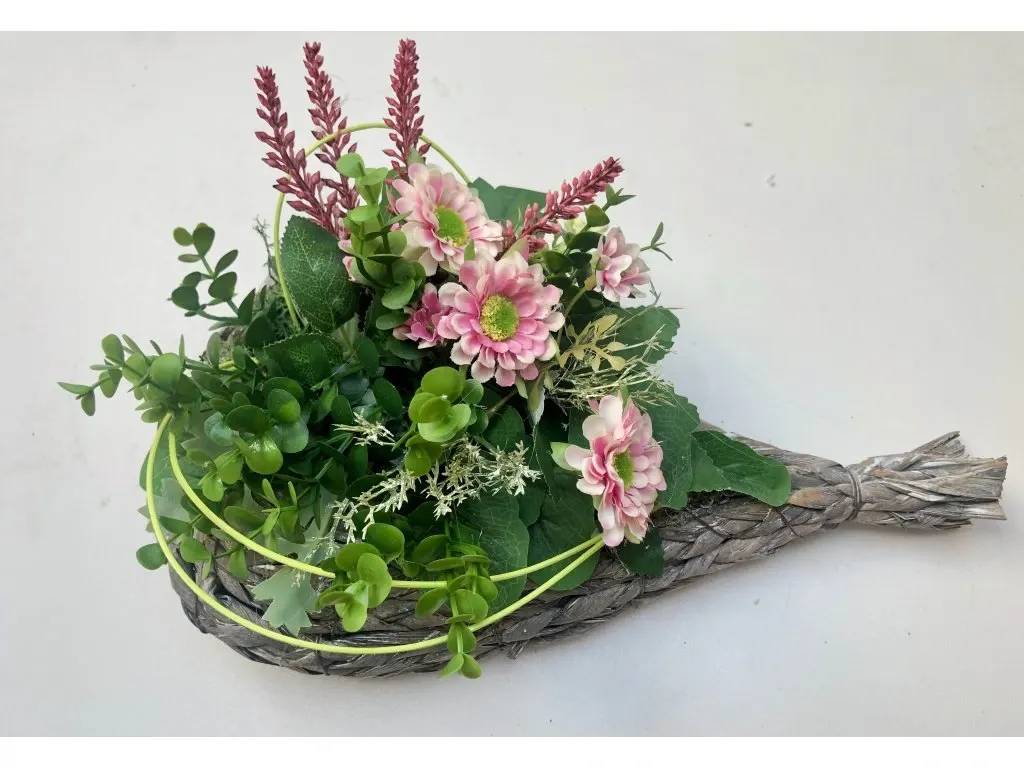 Květinářství v Krásném Poli oznamuje občanům, že prodejna bude v úterý 28.10.2025 uzavřena z důvodu státního svátku a bude otevřena ve středu 29.10.2025 od 9:00 hodin. Děkujeme za pochopení.