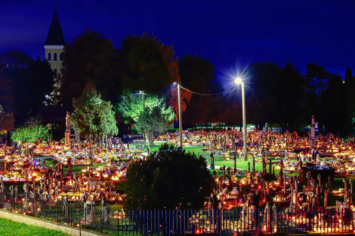 Milí občania,  virtuálny cintorín pre našu obec je prístupný na stránke: https://www.virtualnycintorin.sk/cintorin/3039  Často si pri návšteve cintorína spomenieme na príbuzného alebo blízkeho človeka, ktorý už nie je medzi nami.