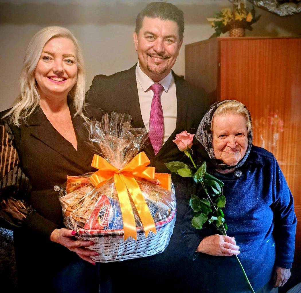 Dňa 19. septembra 2025 sa dožila krásneho veku – 90 rokov obyvateľka našej obce, pani Magdaléna Kozlová. K jej krásnemu životnému jubileu sa pripájame aj my a zo srdca prajeme pevné zdravie, Božie požehnanie a rodinnú pohodu.