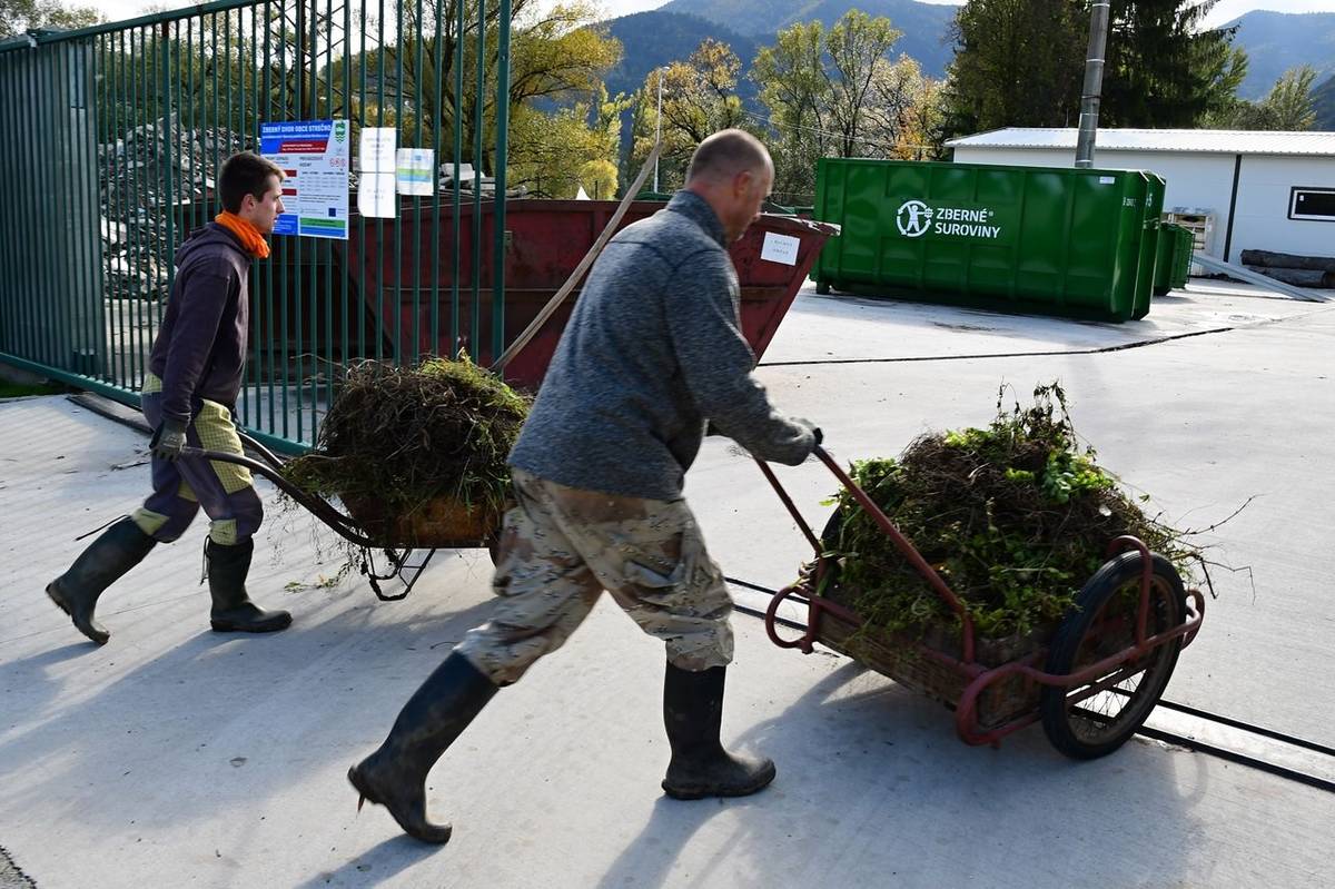 Vážení občania, oznamujeme vám, že zberný dvor v Malých Levároch bude v sobotu dňa 1. novembra 2025 z dôvodu štátneho sviatku Sviatku všetkých svätých zatvorený. Zberný dvor bude opäť k dispozícii v riadnych otváracích hodinách od 12:00 do 16:00 v pondelok 3. novembra 2025. Ďakujeme za pochopenie.