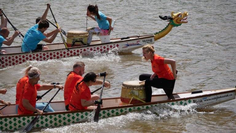 Připomínáme, že je nejvyšší čas myslet na vyúčtování dotací, což má být provedeno do 30. listopadu. Protože letos vychází 30. listopad na neděli, tak se tento termín posouvá na pondělí 1. prosince. Vyúčtování je ale možné odevzdávat již po celou dobu měsíce listopadu