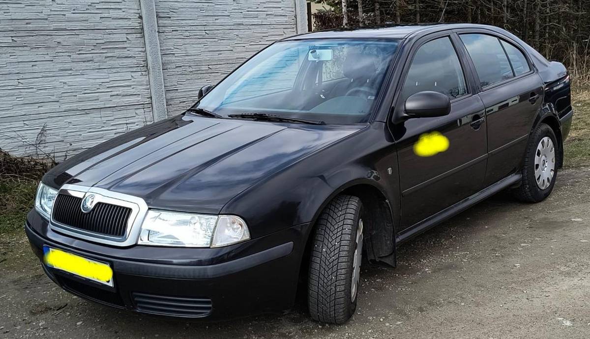 - osobný automobil Škoda octavia