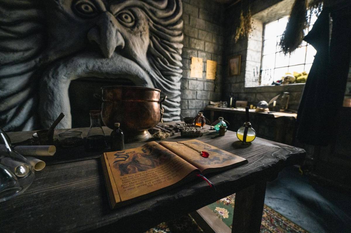 Dňa 28. októbra 2025 bola slávnostne sprístupnená III. etapa rozprávkového sveta ,,Z rozprávky do rozprávky" v našej obci v časti Zámostie.