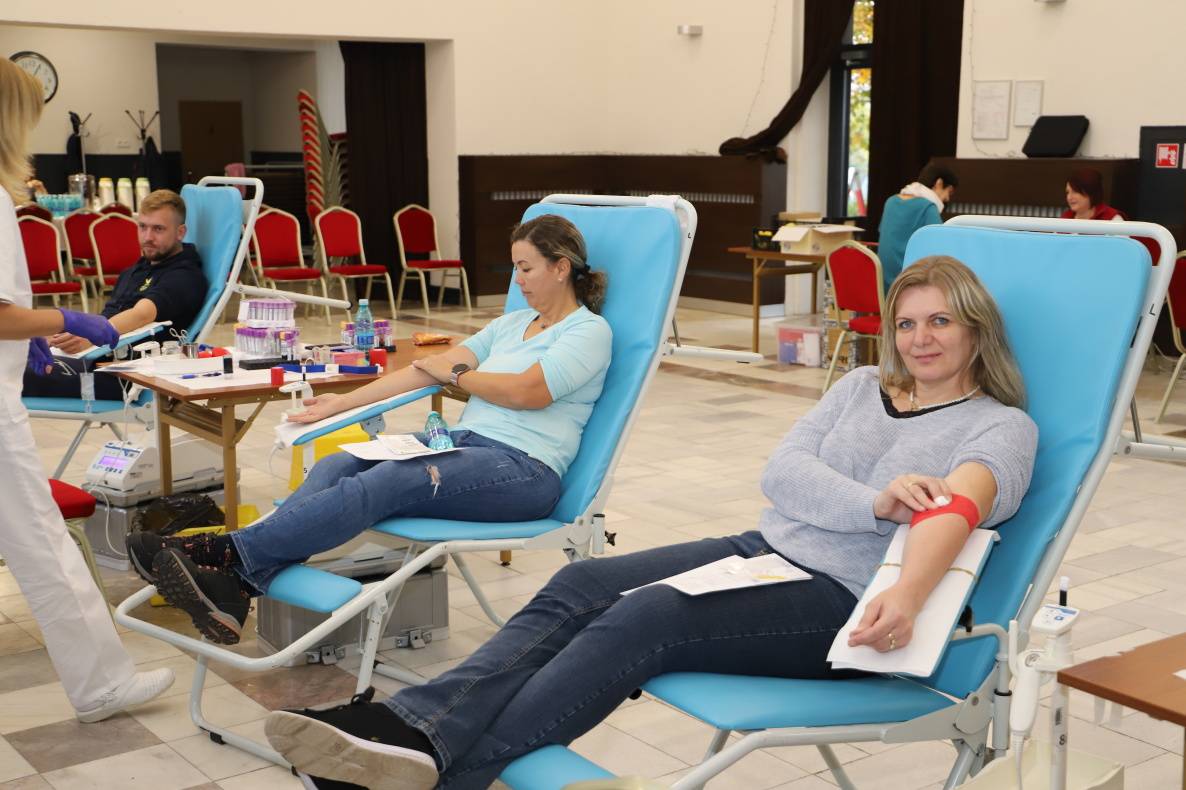 V pondelok 27. októbra 2025 sa v obci Chocholná-Velčice uskutočnil už 32. mobilný odber krvi. Toto podujatie opäť spojilo ľudí, ktorí prišli darovať to najcennejšie – svoju krv, dar života.