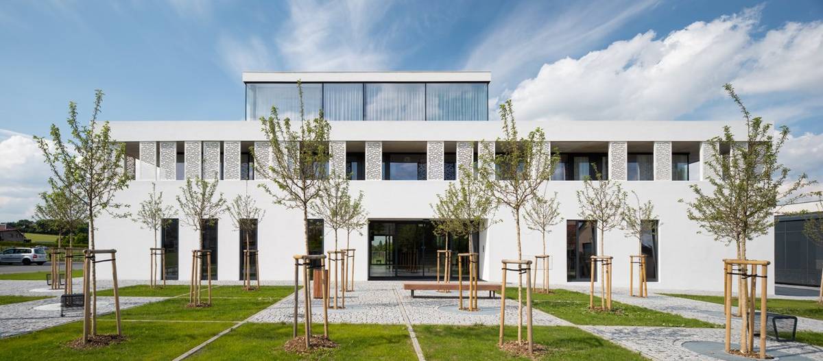 Dovolujeme si Vás informovat o tom, že Obecní úřad bude v pondělí 10. listopadu 2025 uzavřen z technických důvodů. Veškeré záležitosti bude možné vyřídit opět ve středu 12. listopadu 2025 v běžné úřední době. Děkujeme za pochopení.