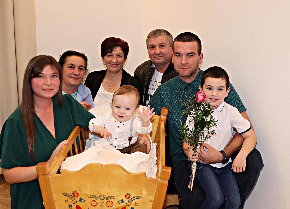 Vítání občánků neušlo pozornosti Rokycanskému deníku.