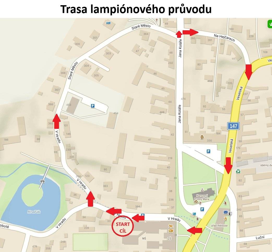 Zítřejší halloweenský lampionový průvod začíná i končí u školy.