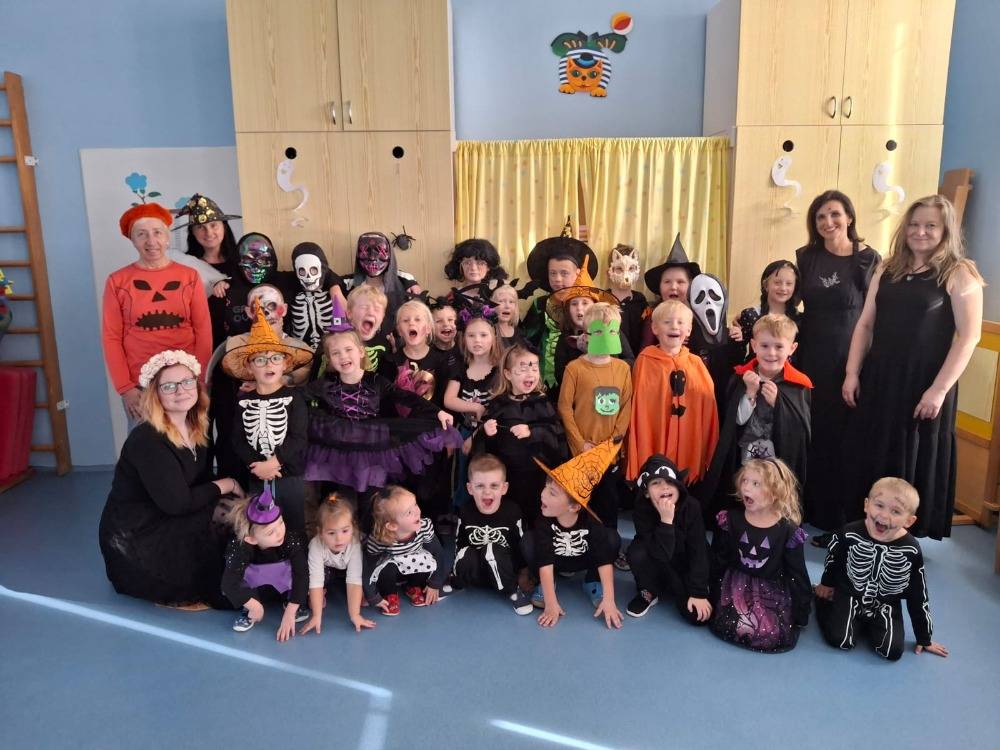 Dne 31.10. jsme uspořádali pro děti MŠ a ZŠ krásnou akci na téma Halloween.