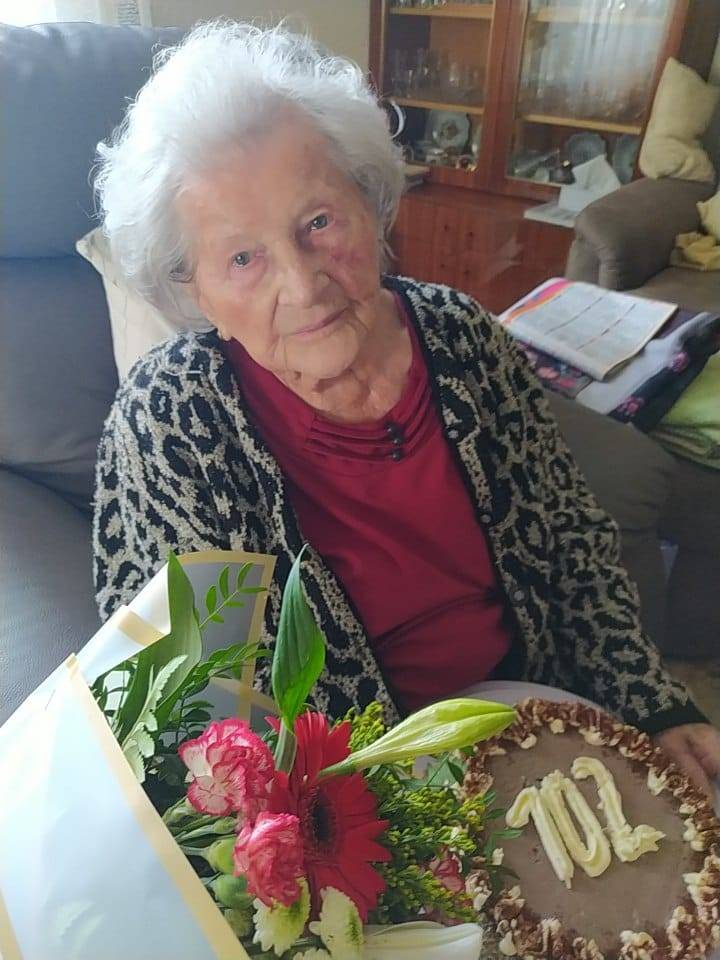 Ke gratulantům paní Zdeňky Cajthamlové se přidal Rokycanský deník.