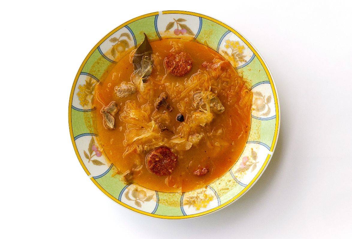 Vážený obyvatelia!    V pohostinstve „Állj meg vándor“ na piatok si môžete  objednať zabíjačkovú kapustu, na telefónnom čísle  0905/921 395.