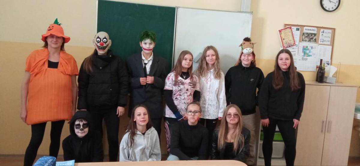 Od teď budou své dojmy a zážitky z celého měsíce sdílet sedmáci sami. Rozdělili se na 2 skupiny, které se budou v psaní střídat. Máte se na co těšit. :-)