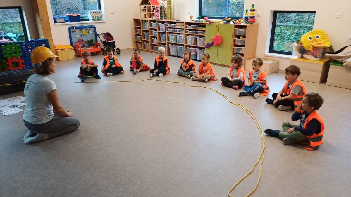 Dne 4. listopadu 2025 proběhl projektový den s názvem "Malý architekt". Aktivit se zúčastnily děti středního věku.