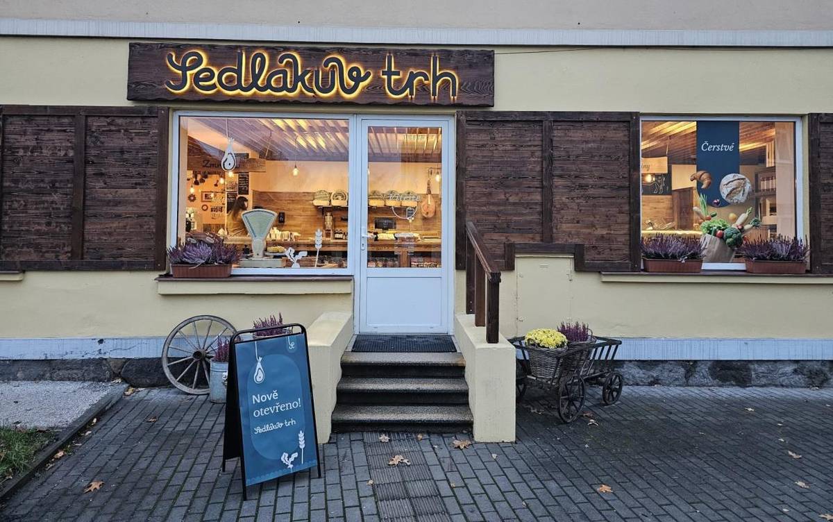 Vážení občané,  nově otevřená prodejna v Kuníně – Sedlákův trh vás zve k nákupu kvalitního masa, čerstvé zeleniny, zdravých potravin a domácích zákusků.  Sedlákův trh – poctivé jídlo a dobrá nálada z našeho kraje!