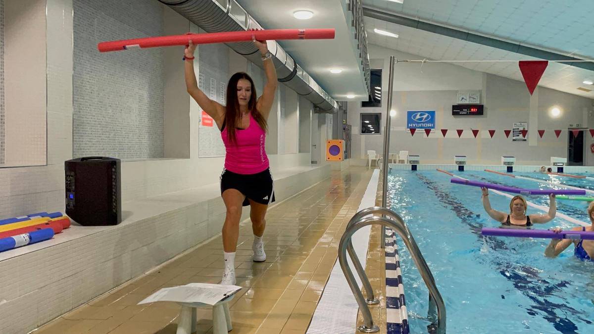 Každý první pátek v měsíc si můžete zacvičit aquafitness v plaveckém bazénu v městských lázních. Není třeba se hlásit předem, cvičení je v rámci provozu lázní po zaplacení vstupného bez dalších příplatků. Lektorka Klára Postlová z K-fitness Club Letovice bude předcvičovat v pátek 7. 11. 2025 od 19 do 19:30 hodin a pokračujeme vždy každý první pátek v měsíci (5.12.2025).