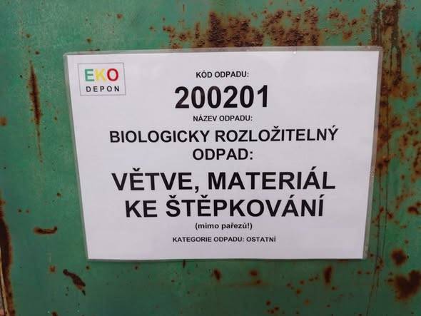 Na sběrném dvoře v Boru je nově možné odkládat biologicky rozložitelný odpad – větve a materiál vhodný ke štěpkování.