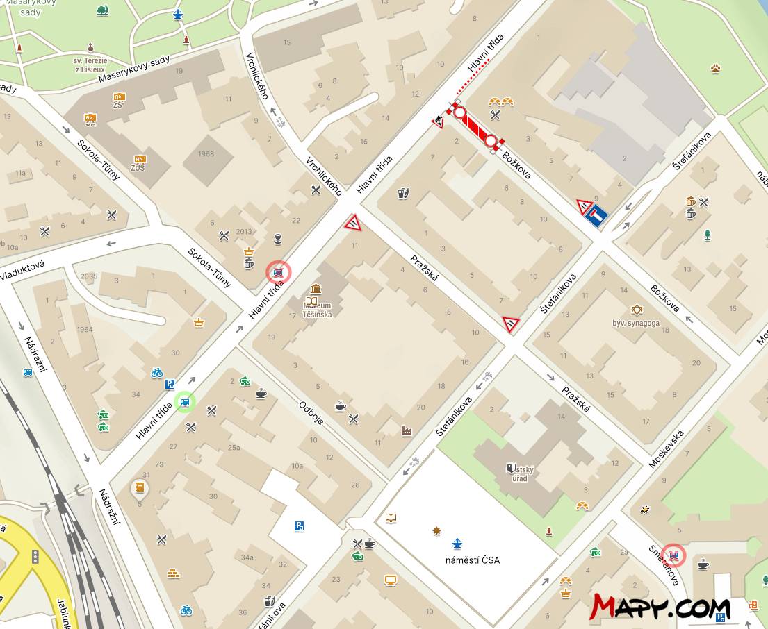 Připomínáme, že v době od 10. 11. 2025, 7:00 hod. do 23. 11. 2025, 17:00 hod. bude úplně uzavřen silniční provoz na ul. Božkově, v úseku od křížení s ul. Hlavní třída, v délce 27 m. V tuto dobu nebudou obsluhovány zastávky MHD „Český Těšín, Radnice“ a „Český Těšín, Muzeum“. Jízda autobusů MHD bude vedena po ulici Nádražní a ul. Hlavní třída, kde bude dočasně zřízena autobusová zastávka naproti prodejně „Domino Sport“.