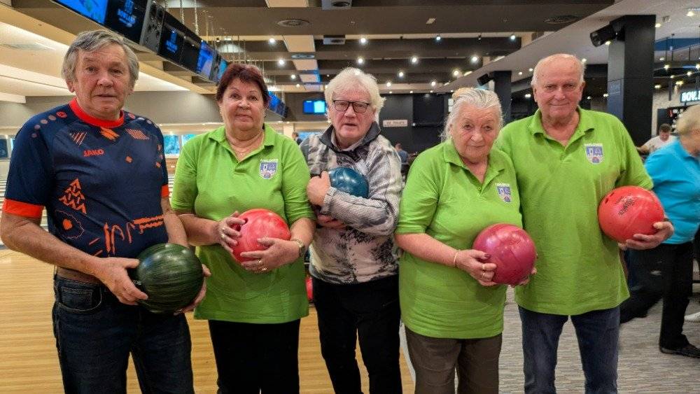 Na prestižním bowlingovém turnaji seniorských družstev v olomouckém centru Bowland Bowling Centre v OC Šantovka 6.11. 2025 jsme vybojovali 6. Místo z 32 pětičlenných týmů. Hrálo se na 18 drahách , kde se také odehrává mistrovství republiky. Klub seniorů Havlovice reprezentovali: Hana Kopecká, Zdeňka Kociánová, Jaroslav Prouza, Miloslav Tohola, Miroslav Malafa. Turnaj ukázal, že i seniorské týmy dosahují skvělých výkonů.  Velká gratulace našim seniorům Ing. Miroslav Malafa 10.11. 2025