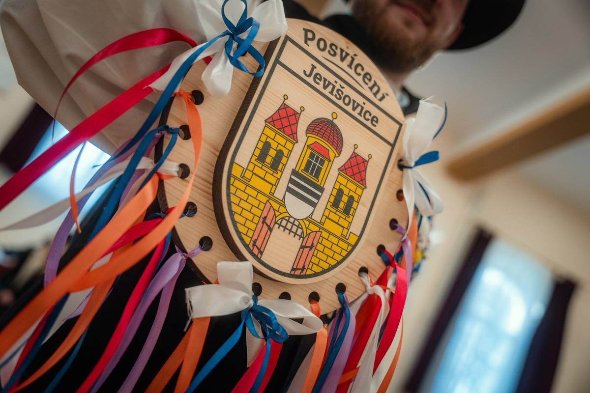 Poděkování sponzorům našeho Posvícení   Po letech jsme obnovili Posvícení a to i díky sponzorům: LINHA s.r.o. KOVO Stehlík s.r.o. Pavel Stuchlík, Jevišovice 456     Rádi bychom vyjádřili poděkování výše uvedeným sponzorům 😊   PM