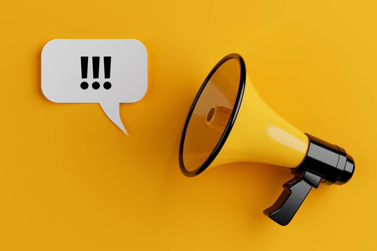 ‼️Národná diaľničná spoločnosť ruší avizovanú uzáveru diaľnice D1 v smere do hlavného mesta. O odklade uzávery rozhodla najmä aktuálne komplikovanejšia dopravná situácia v okolí Bratislavy. ➡️Počas najbližšieho víkendu (13. 11. 2025 – 16. 11. 2025) sa mali vykonávať práce na D1 v smere do Bratislavy. Naplánované bolo frézovanie približne polkilometrového úseku vozovky, pokládka nových asfaltových vrstiev, demontáž zvodidiel a realizácia dočasného aj trvalého dopravného značenia. Uzávera sa v avizovanom termíne neuskutoční.  ➡️O náhradnom termíne bude informovať Národná diaľničná spoločnosť.