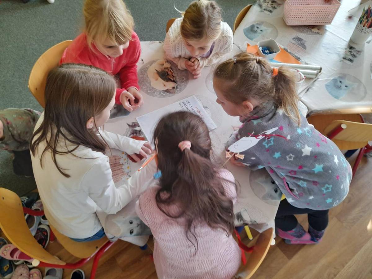 Týden svatého Martina ve školních družinách proběhl ve znamení tvořivosti, her a tradic.