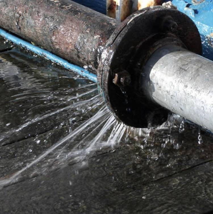 Kvůli opravě poruchy vodovodního řadu ve Školní ulici (úsek od Budějovické ke Kladenské ul.) bude dnes v průběhu dopoledne omezena dodávka vody.