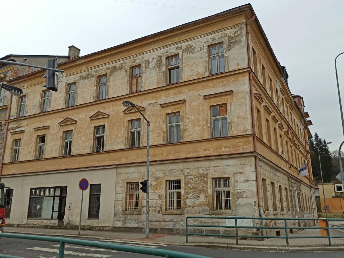 Záchranné práce v objektu č. p. 1 bývalé staré radnice