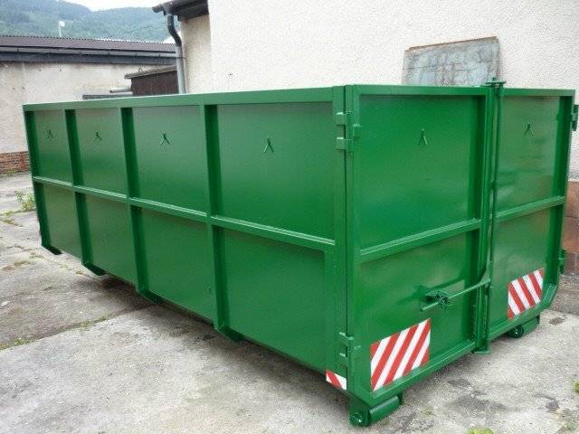 Tuto sobotu 15.11.2025 bude ukončena sezóna komunitní kompostárny. Občané mají poslední možnost odevzdat bioodpad do velkoobjemových kontejnerů.