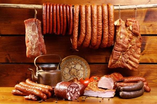 Soukromý prodejce oznamuje občanům, že ve středu 19. listopadu před prodejnou K-Plus od 14:20 hodin bude prodávat domácí uzeniny a zabíjačkové speciality.