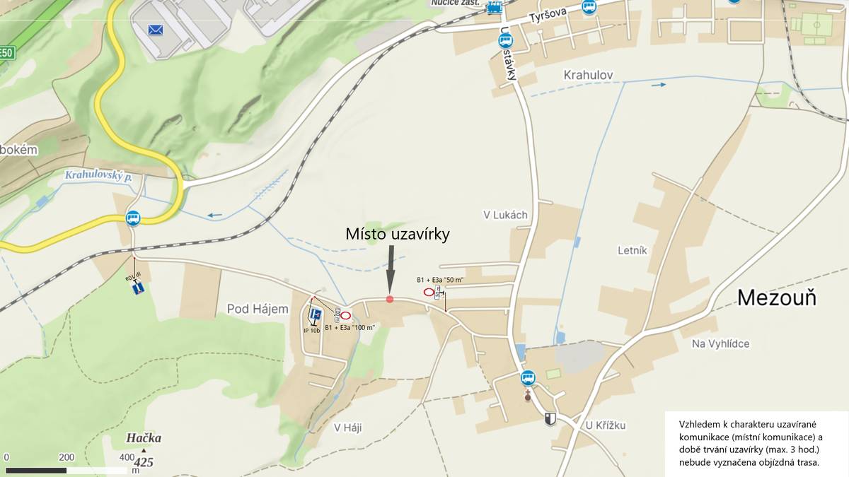 Dne 18.11.2025 v čase od 9:00 hod. do 12:00 hod. dojde k úplné  uzavírce  místní komunikace Na Loděnice v obci  Mezouň (u objektu čp. 177) z důvodu realizace jeřábnických prací. Všechny vstupy a vjezdy do přilehlých objektů zůstanou zachovány. Průchod pro pěší místem záboru zůstane zachován, přičemž bude řízen poveřenou osobou zhotovitele.