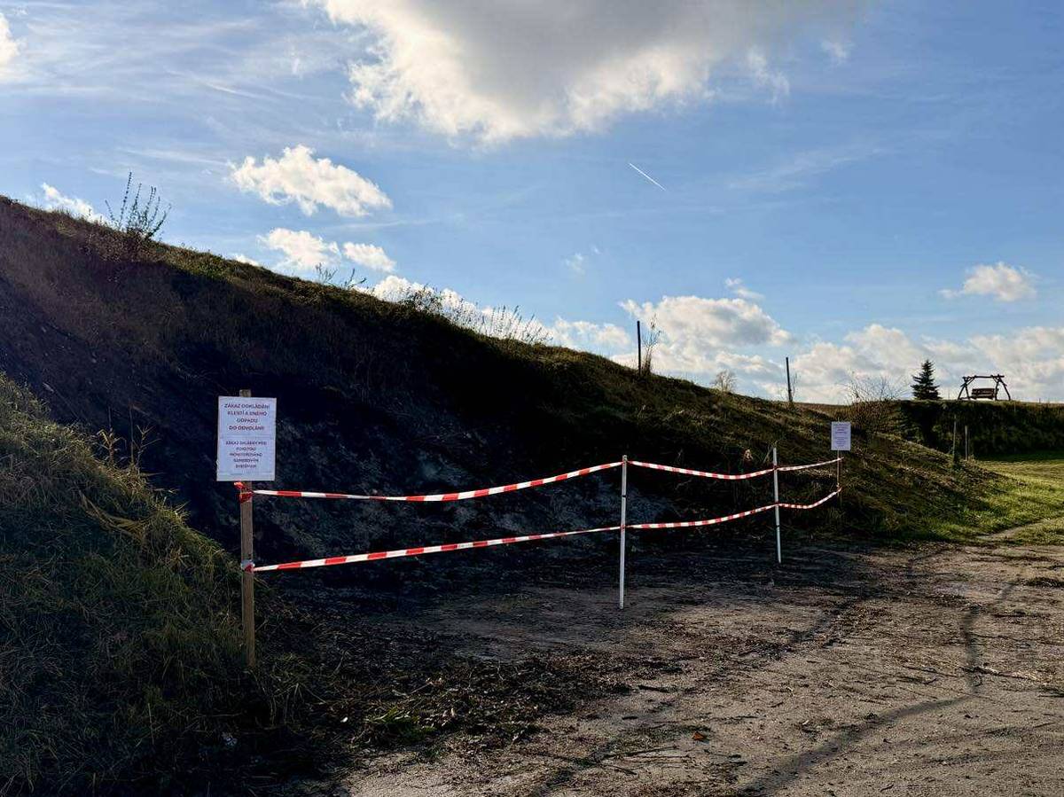 Bohužel jsme nuceni zrušit pálení klestí z důvodu opakovaného odkládání nedovoleného odpadu a následných komplikací při samotném pálení.  Toto opatření přijímáme také proto, abychom předešli případným pokutám, kterým by byla obec vystavena.  Žádáme občany o dodržování. Děkujeme za pochopení.