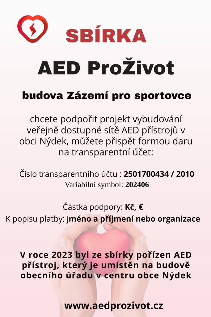 AED přístroj na budově Zázení pro sportovce v Nýdku.