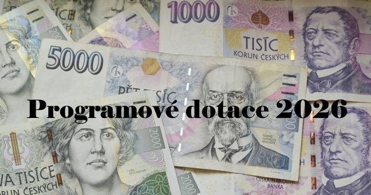 Vážení občané, milí zástupci spolkové činnosti na území MČ Praha 21, s radostí vám oznamujeme, že radní MČ Praha 21 na svém jednání dne 29.10.2025 usnesením č. RMČ/93/1270/25 schválili Pravidla městské části Praha 21 pro poskytování programových dotací pro rok 2026.  Programové dotace jsou zveřejněny na úřední desce MČ zde: https://www.praha21.cz/informace/uredni-deska Podrobné Informace a formuláře naleznete na webu MČ Granty a dotace zde Důležité informace pro vás:  vyčleněná částka z rozpočtu je 800 000 Kč žadatel může podat max. 3 projekty, ale v celkovém součtu do 50 000 Kč žádosti se podávají do podatelny úřadu od 24.11.2025 – 31.12.2025 podmínkou pro žadatele je trvalý pobyt nebo sídlo v MČ Praha 21, výjimečně mimo MČ Praha 21 pokud je projekt určen pro obyvatele MČ Praha 21 od 01.01.2024 novela zákona č. 250/2000 Sb., o rozpočtových pravidlech územních rozpočtů, ve znění pozdějších předpisů jsou nové povinné přílohy informace k dotačnímu řízení vám poskytne Bc. Kateřina Pecháčková, DiS., tel. 281 012 920, email katerina.pechackova@praha21.cz  Každoročně jsou programové dotace využívány zejména újezdskými spolky pro zpestření volnočasových aktivit našich občanů ve všech věkových kategorií, od dětí po seniory v oblastech kultury, sportu, školství a životního prostředí. Jsme rádi, že i v roce 2026 MČ podpoří spolkovou činnost a díky našemu dotačnímu programu se budou moct uskutečnit některé tradiční i netradiční akce.