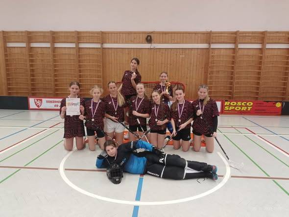 OKRESNÍ FINÁLE VE FLORBALU - 20. 11. 2025 - mladší dívky (6. a 7. ročník).