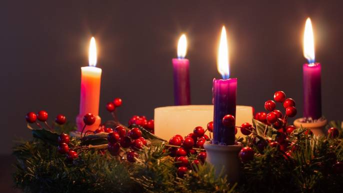 S úprimnou radosťou pozývame vás a vašu rodinu na slávnostné požehnanie adventného venca,  ktoré sa uskutoční 30. novembra 2025 o 14:30 v parku.