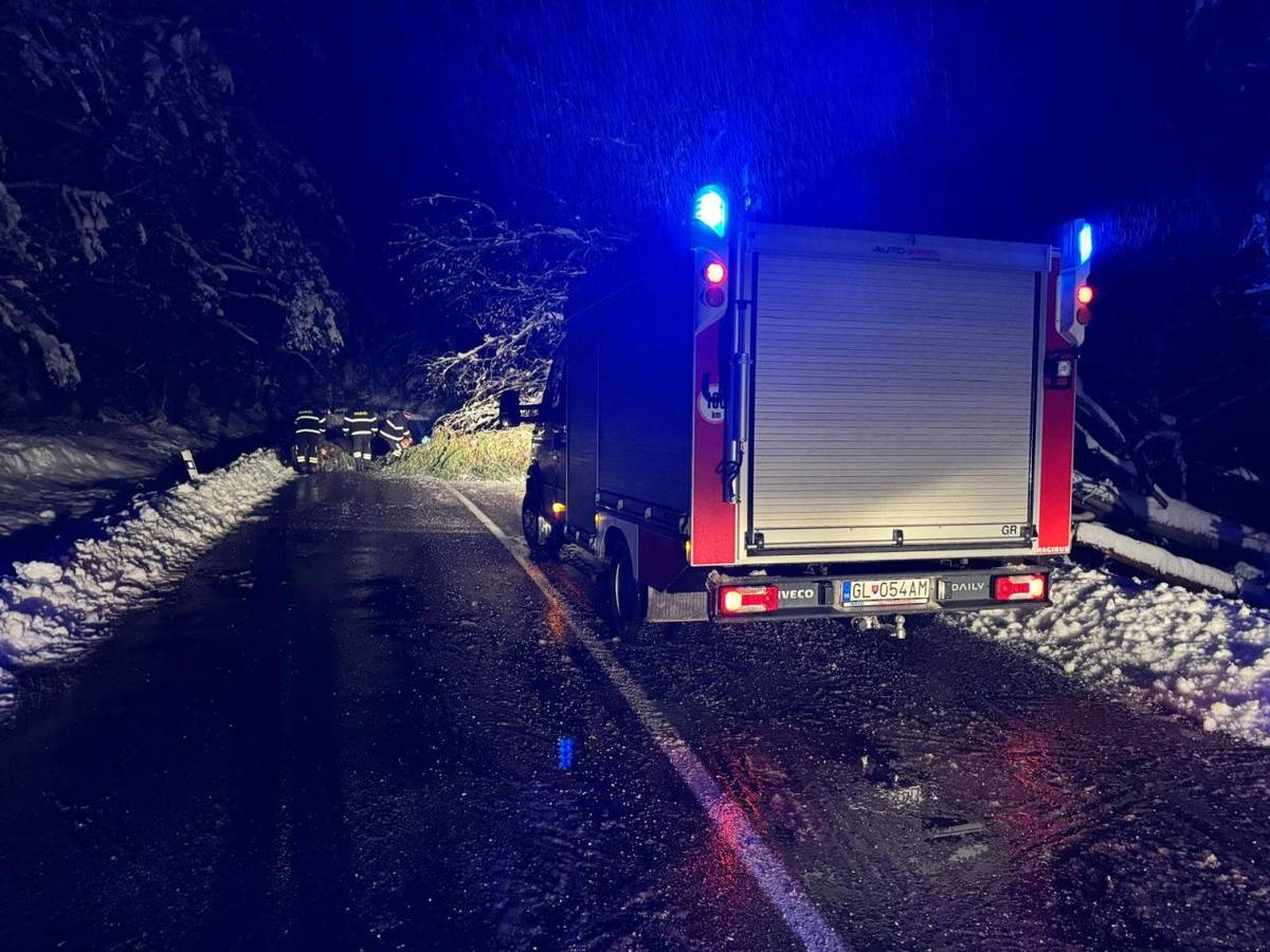 Zasadnutie krízového štábu po snehovej kalamite na základe podnetu našej obce.