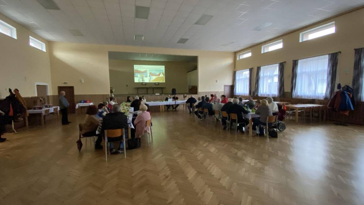 Na fotografie z celého odpoledne se můžete podívat v galerii pod tímto článkem. Děkujeme, že jste přišli, a těšíme se na další milé shledání!