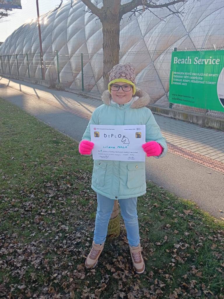 Školní šachový kroužek nese své první ovoce.