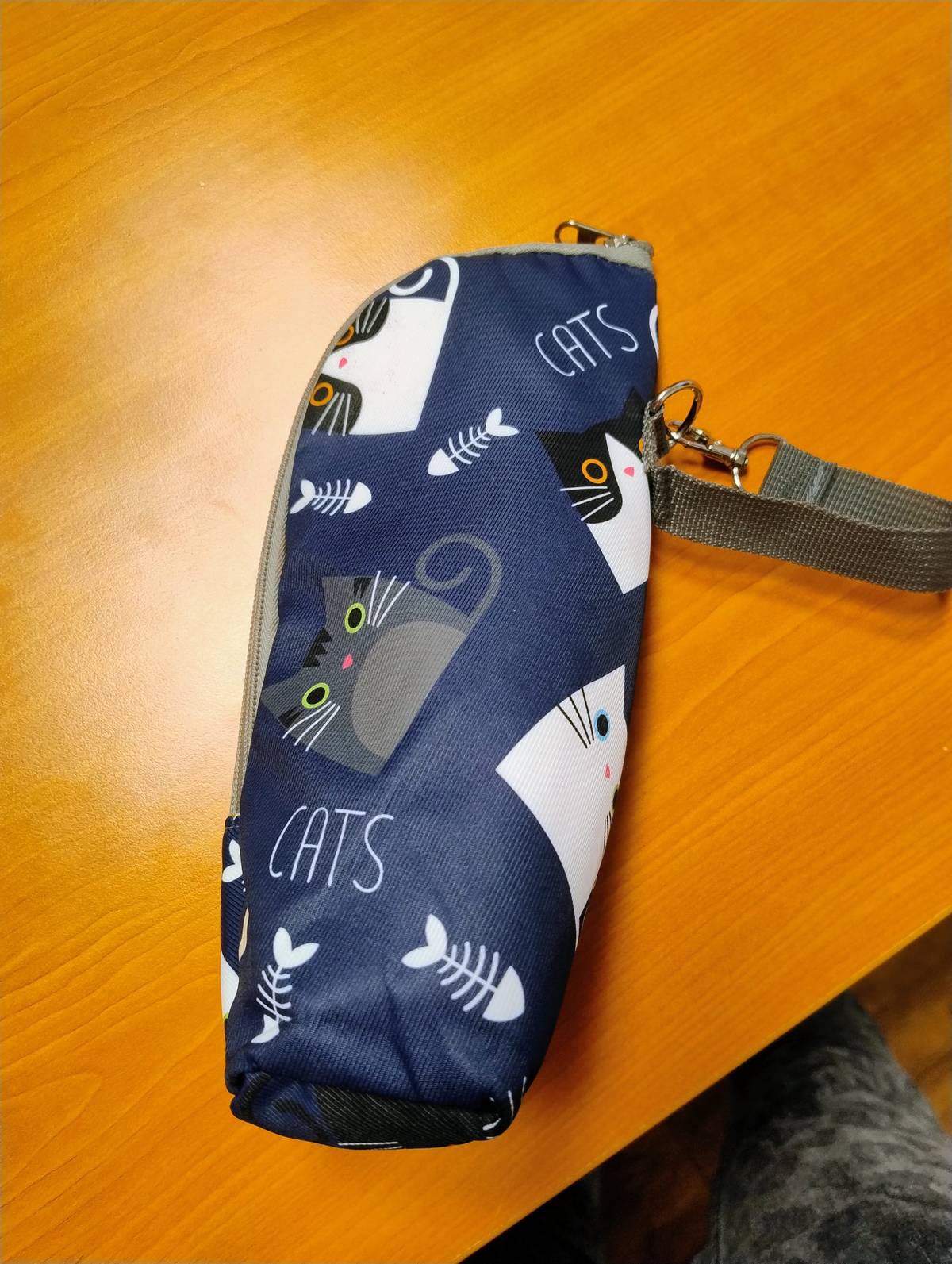 „Bylo nalezeno pouzdro. Vyzvednout si jej můžete na obecním úřadě.“