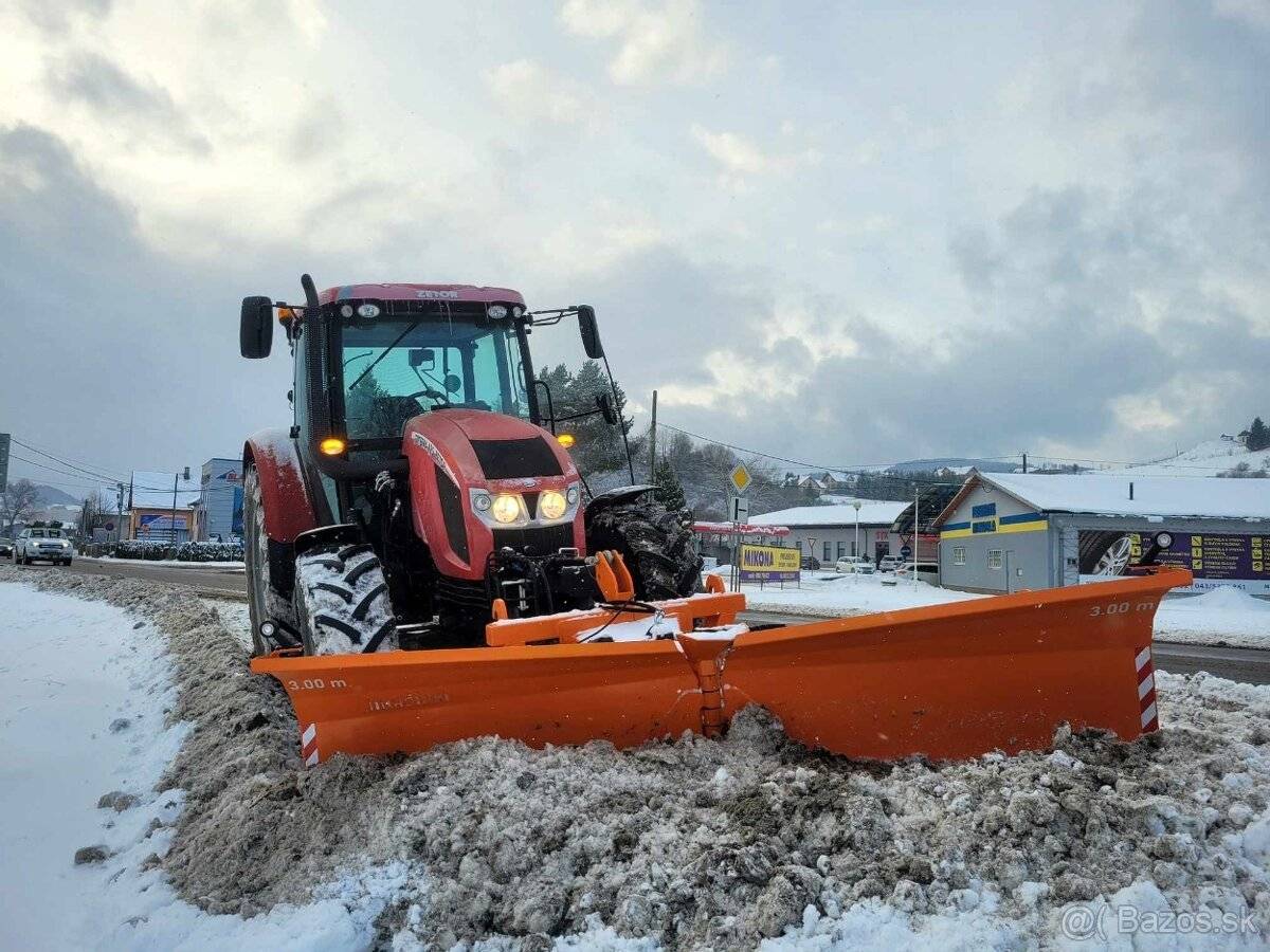 Vážení občania,  v najbližších dňoch hlásia výrazné sneženie. Očakáva sa 20 - 30 cm snehu. Zimná údržba v obci aj na Domaši bude prebiehať podľa harmonogramu a v poradí, ktorý je zverejnený na internete aj v aplikácii. Autá by nemali parkovať na ulici. Ďakujeme za pochopenie.