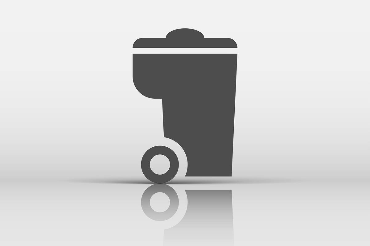 ➡️Mesto Leopoldov získalo takmer 600 000 eur v rámci projektu Zvýšenie efektivity zberu ZKO v meste Leopoldov. Jeho cieľom je podpora efektivity a skvalitnenie zberu zmesového komunálneho odpadu formou zavedenia tzv. množstvového zberu. ➡️Financie poputujú na refundáciu čipovania zberných nádob, ktoré v našom meste už prebehlo. Ďalej na nákup softwaru pre elektronickú evidenciu, ktorá umožní vyhodnocovať množstvá vyzbieraného odpadu a jej súčasťou bude aj webová platforma so samostatným prístupom pre obyvateľov. Mesto v rámci projektu plánuje vybudovať a dobudovať 15 kontajnerových stojísk, ktoré zabránia tzv. odpadovej turistike, teda prehadzovaniu odpadov do kontajnerových stojísk pri bytových domoch. ➡️Stavebné práce sa majú realizovať v priebehu roka 2026 – od roku 2027 mesto plánuje prejsť na množstvový systém zberu ZKO. 🔍Viac informácií o projekte nájdete na webovej stránke mesta.