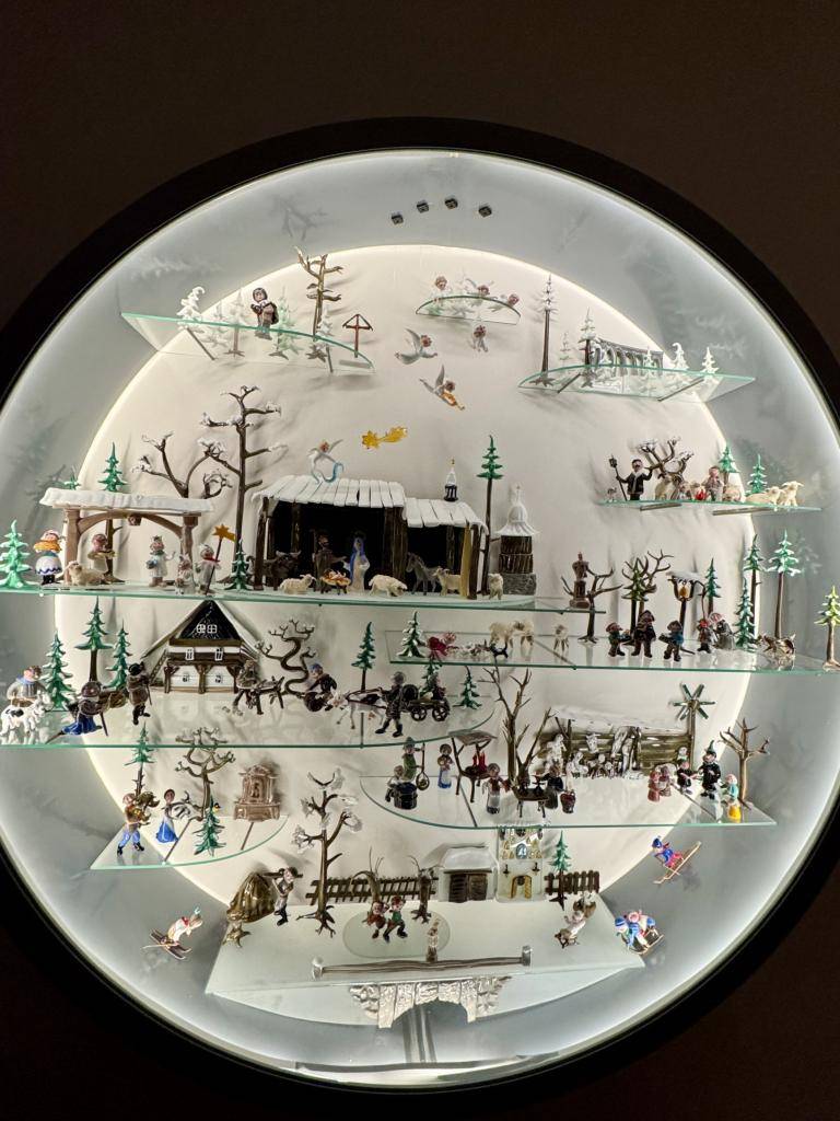 V sobotu 29.11. byl za přítomnosti autorů slavnostně odhalen nový betlém, který zobrazuje Kryštofovo Údolí.