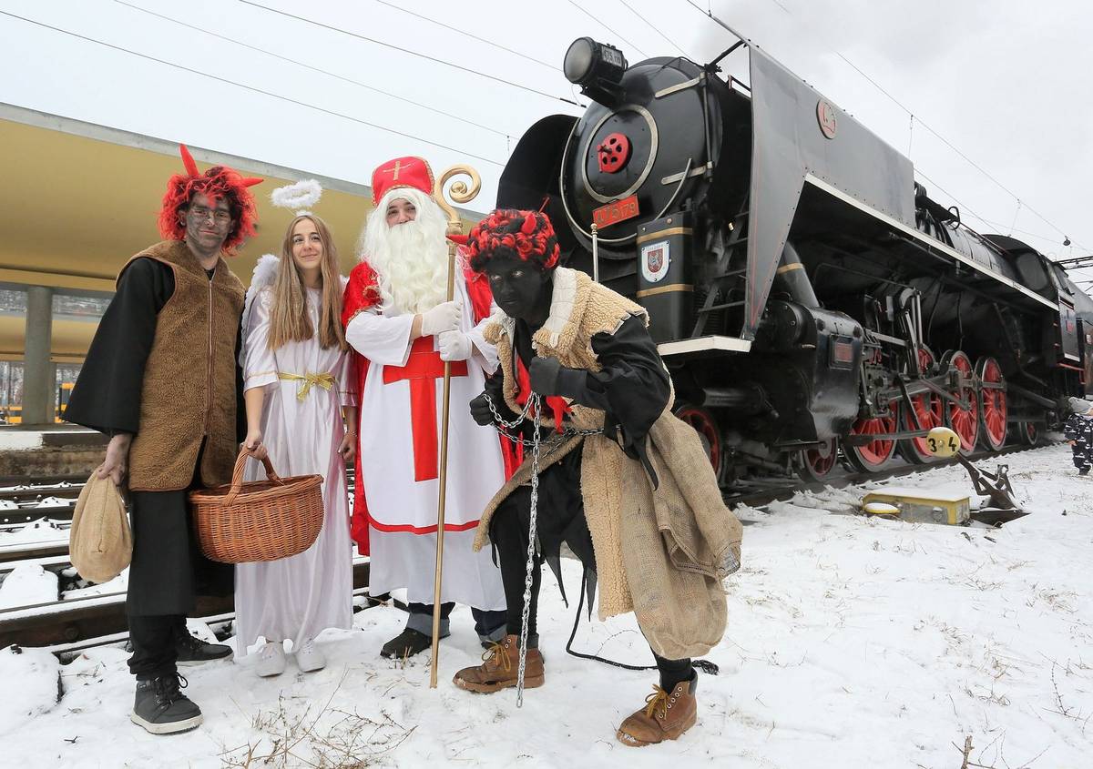 V sobotu 6. prosince 2025 bude ve spolupráci s Východočeskou dráhou a dalšími významnými partnery akce vypraven zvláštní Mikulášský vlak.