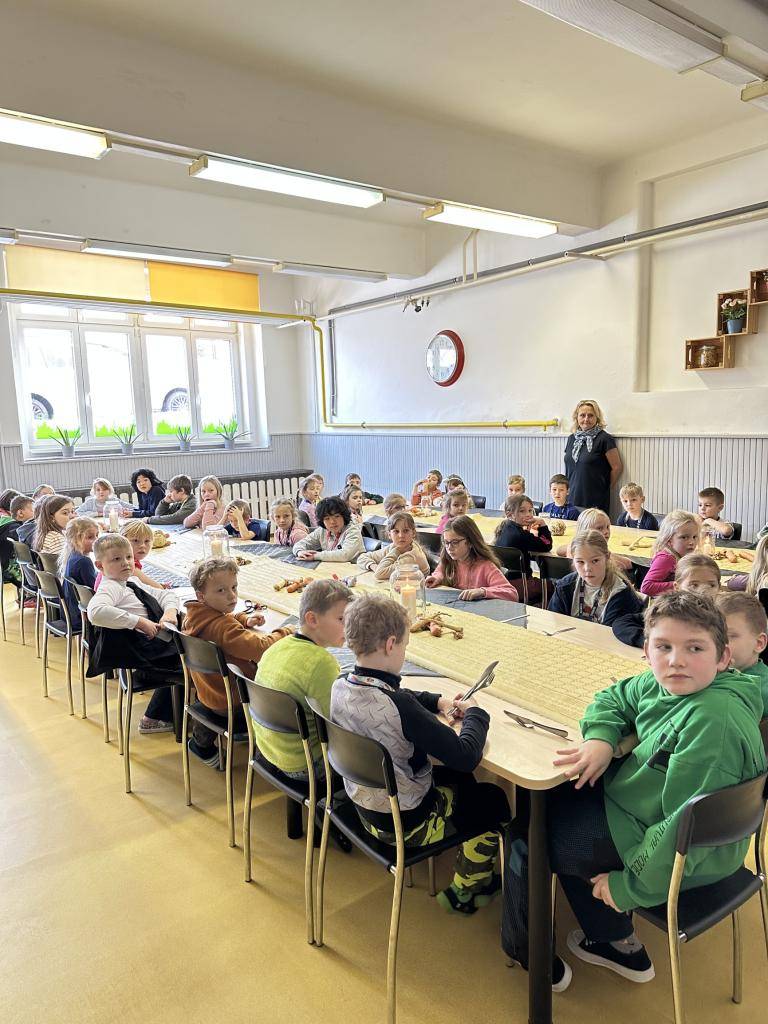 Den díkůvzdání proběhl na škole ve čtvrtek 27.11.2025
