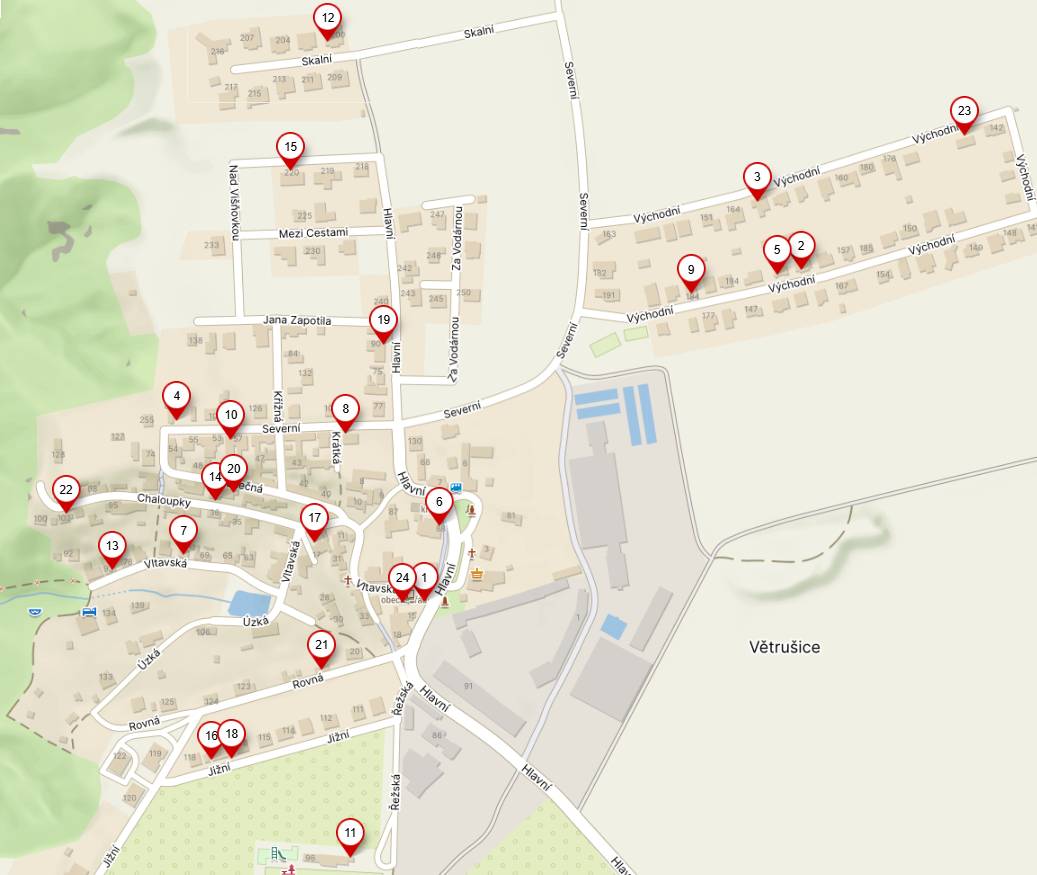 Nastal nám adventní čas, ten má rád snad každý z nás. Pojďme si ho hezky užít, něco nového zas zažít. Vydejte se na procházku, vemte děti, mámu, tátu, pejska, Stázku. Hledejte čísla svítící v prosincovém měsíci. Ode dneška až do Vánoc rozsvítí se každou noc. Půjde to pěkně vzestupně, tak hledejte postupně. Budou zářit v oknech domů, možná i na větvích stromů. Každý večer číslo přibude, jistě to nuda nebude. Přejeme vám krásný advent!