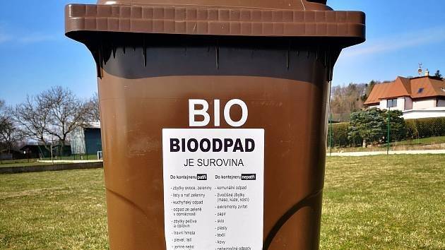 Oznamujeme občanům, že zítra 3.12. proběhne poslední svoz bioodpadu v letošním roce, odstraněny budou k tomuto datu již i velké kontejnery na listí. Děkujeme za spolupráci.