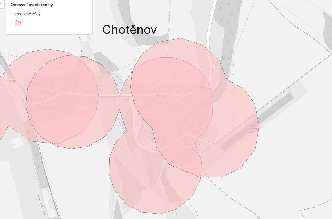 Od 1. prosince 2025 je v platnosti nová právní úprava stanovující įasná pravidla pro bezpečné nakládání s pyrotechnikou, Naše obec se nachází v zóně s úplným omezením používání pyrotechniky. V těchto zákonem vymezených oblastech platí zákaz odpalování pyrotechnických výrobků s výjimkou kategorie F1 DŮLEŽITÉ UPŘESNĚNÍ ○ Obec nemusí přijímat novou vyhlášku - zákonná úprava zajišťuje potřebnou ochranu již sama. Na území obce Chotěnov tak automaticky platí omezení používání pyrotechniky v místech, která jsou stanovena platnou legislativou. Žádáme vás o ohleduplný přístup Mějme, prosím, na paměti ostatní obyvatele obce - seniory, rodiny s dětmi, ale zeįména domácí mazlíčky a hospodářská zvířata, pro které mohou být hlasité výbuchy velmi stresující a zraňující Děkuįeme vám za vstřícnost, ohleduplnost a udržování dobrých sousedských vztahů. https://agrigis.gov.cz/portal/apps/instant/basic/index.html?appid=ded81b51ac6e4ea1b071ef28122f547b