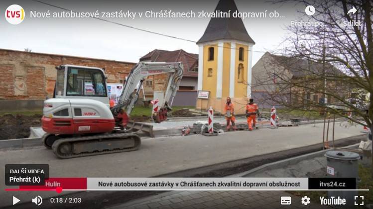 Reportáž iTVS:  Děti z Chrášťan jezdí ráno do školy většinou s rodiči autem. Na vině je hlavně fakt, že autobus urazí zhruba tři kilometry z místní části Hulína k základní škole za 40 minut. Zajíždí totiž až do Míškovic. To se chystá hulínská radnice změnit.