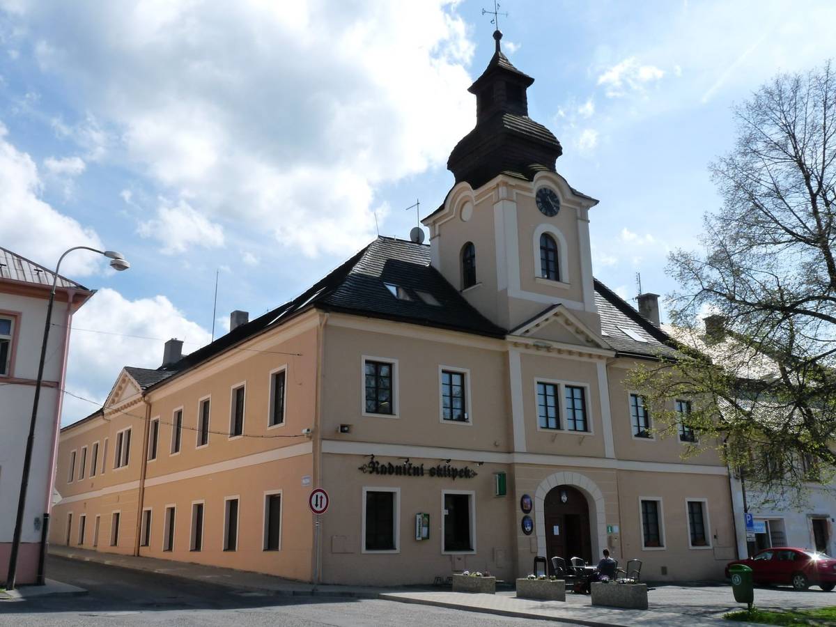 se bude konat ve čtvrtek 11.12. 2025 od 17:00 ve společenském sále v základní škole v Bochově. Program naleznete v přiloženém souboru. Miroslav Egert, starosta.